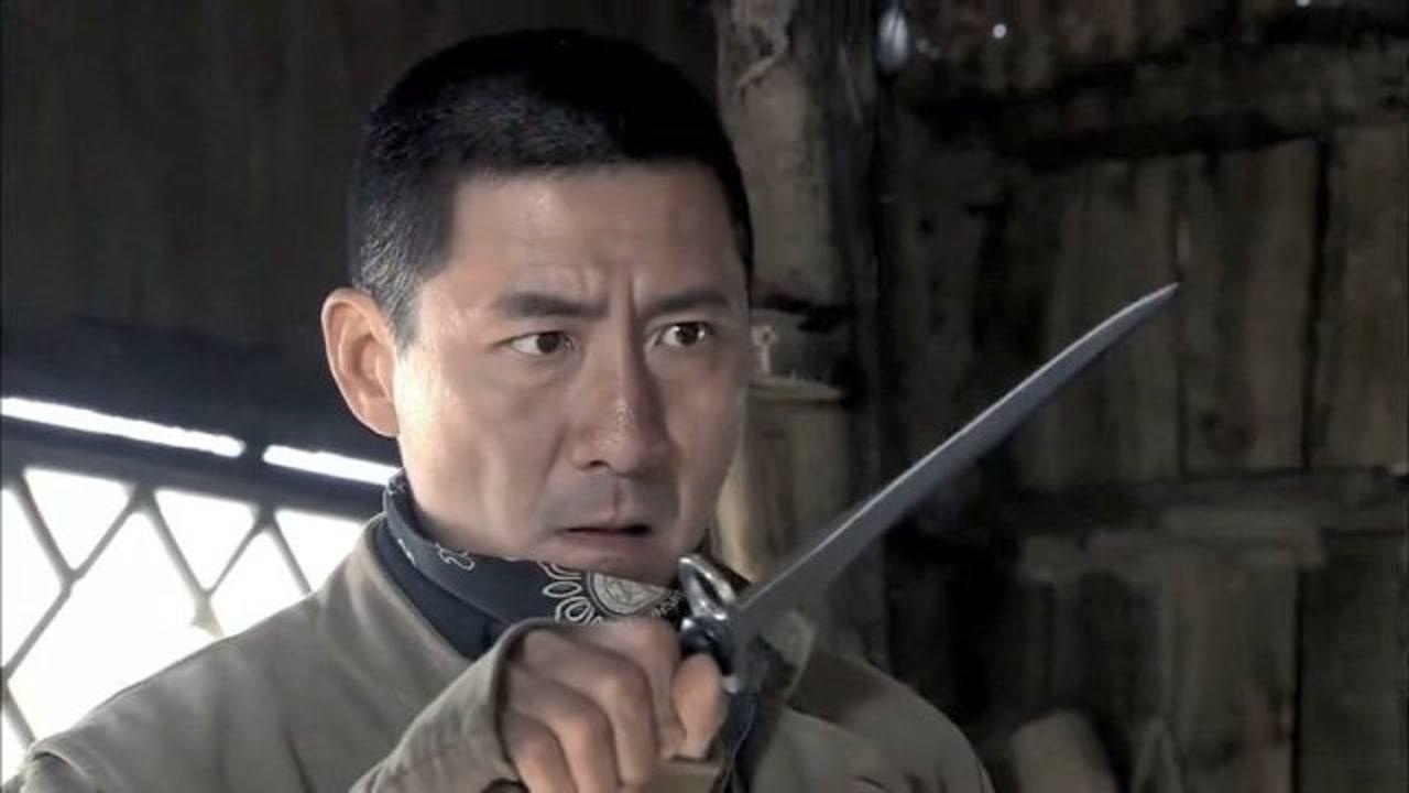 大漠枪神恩师遇害留下大型武器库重武器多多惊到燕双鹰