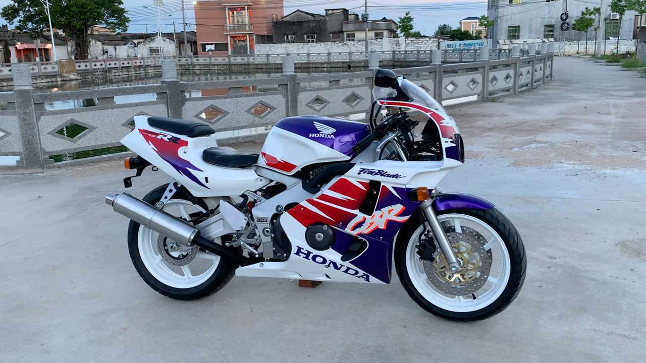 1994年本田cbr400rr 本田nc29期 骏联车行
