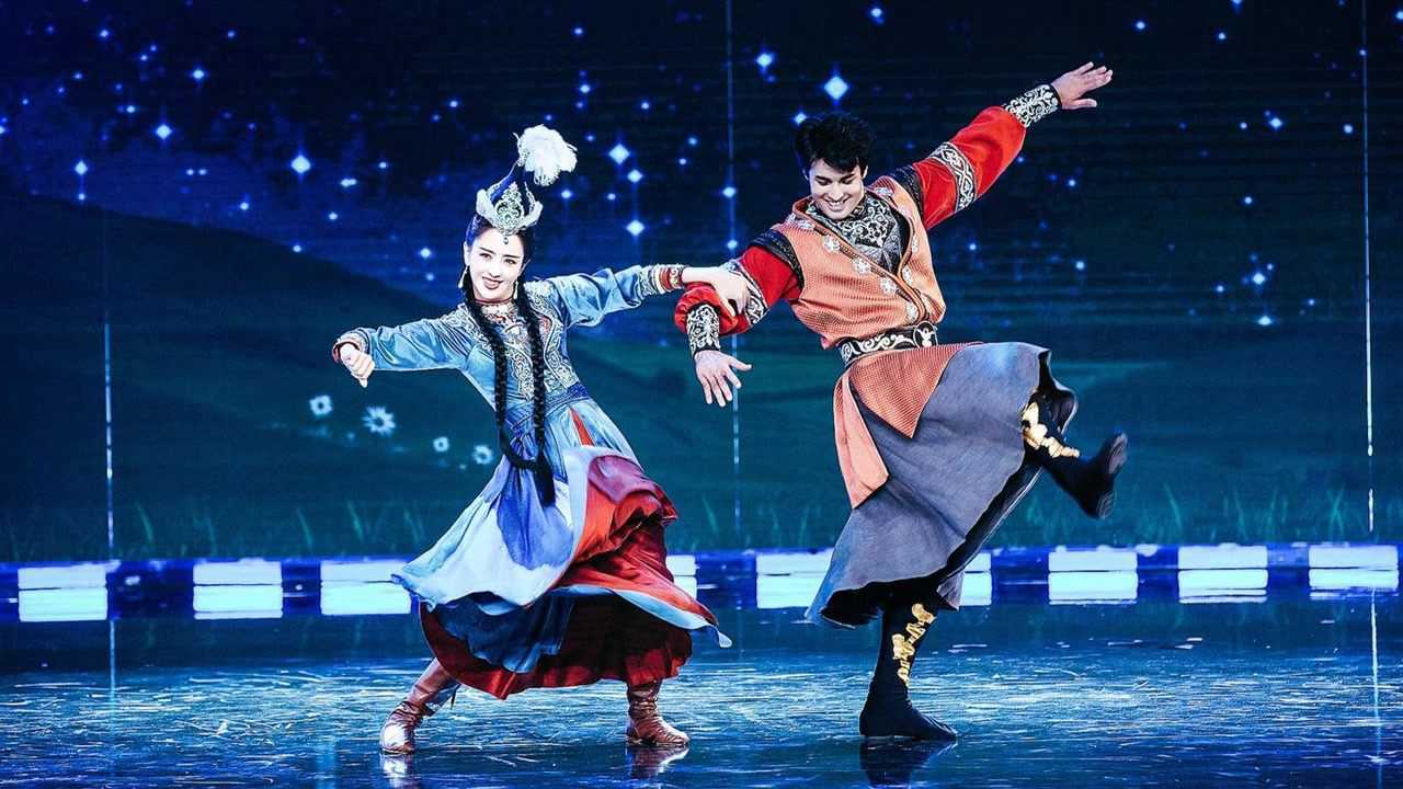 佟丽娅绝美舞蹈新疆赛马舞尽显霸气梨涡浅笑眼神实在太撩人了