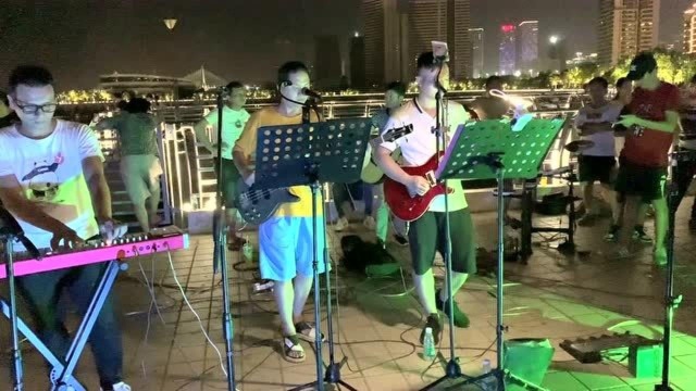 虫子音乐社夏季湛江金沙湾演出part1