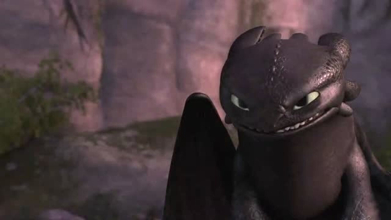 驯龙高手无牙仔最开始还是挺凶的像个二傻一样