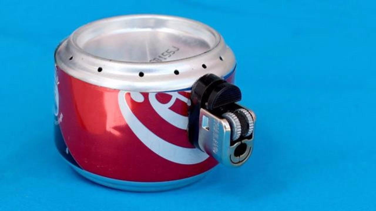 diy小手工,用易拉罐和打火机制作简易煤气灶,它能煮东西吗?