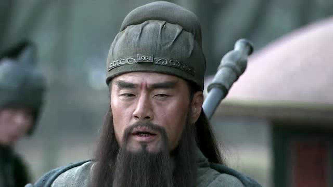 这才叫武圣关羽青龙偃月刀一刀一人头刀刀暴击真过瘾