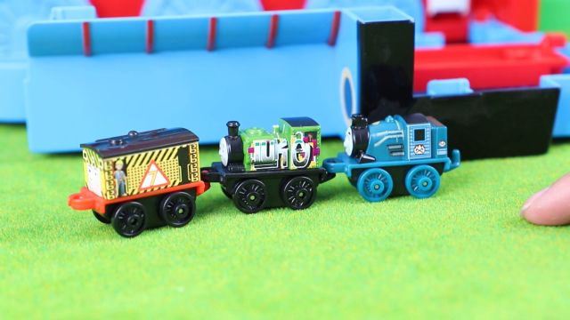 36托马斯:迷你托马斯惊喜袋拆到两个弗莱恩03:11购物小能手:购物精灵