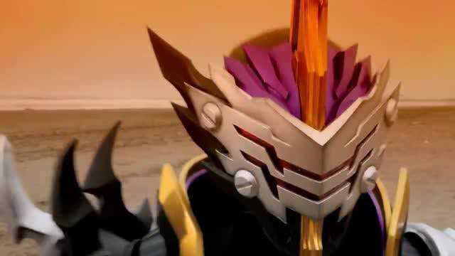 假面骑士:王剑帅气的召唤出黑龙变身了