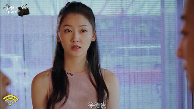 美女神偷在发廊工作,使美人计迷倒整个村的男人,最后盗取宝刀