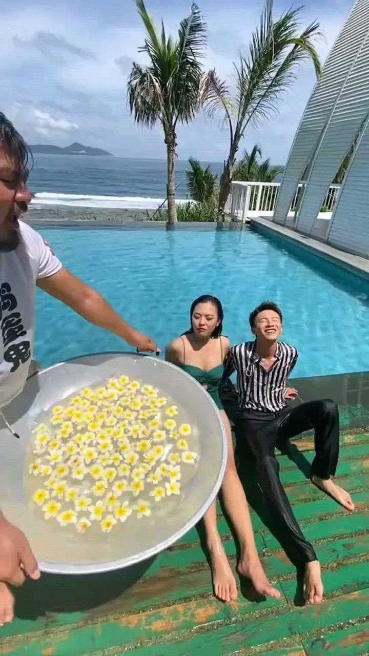 婚纱照幕后泼花成画