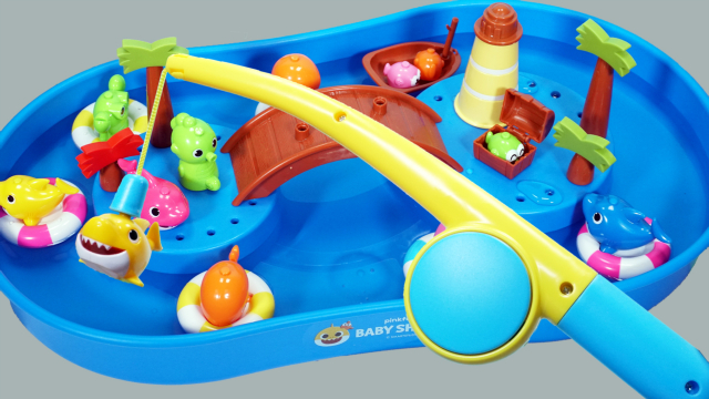 玩乐三分钟  碰碰狐的模拟钓鱼玩具