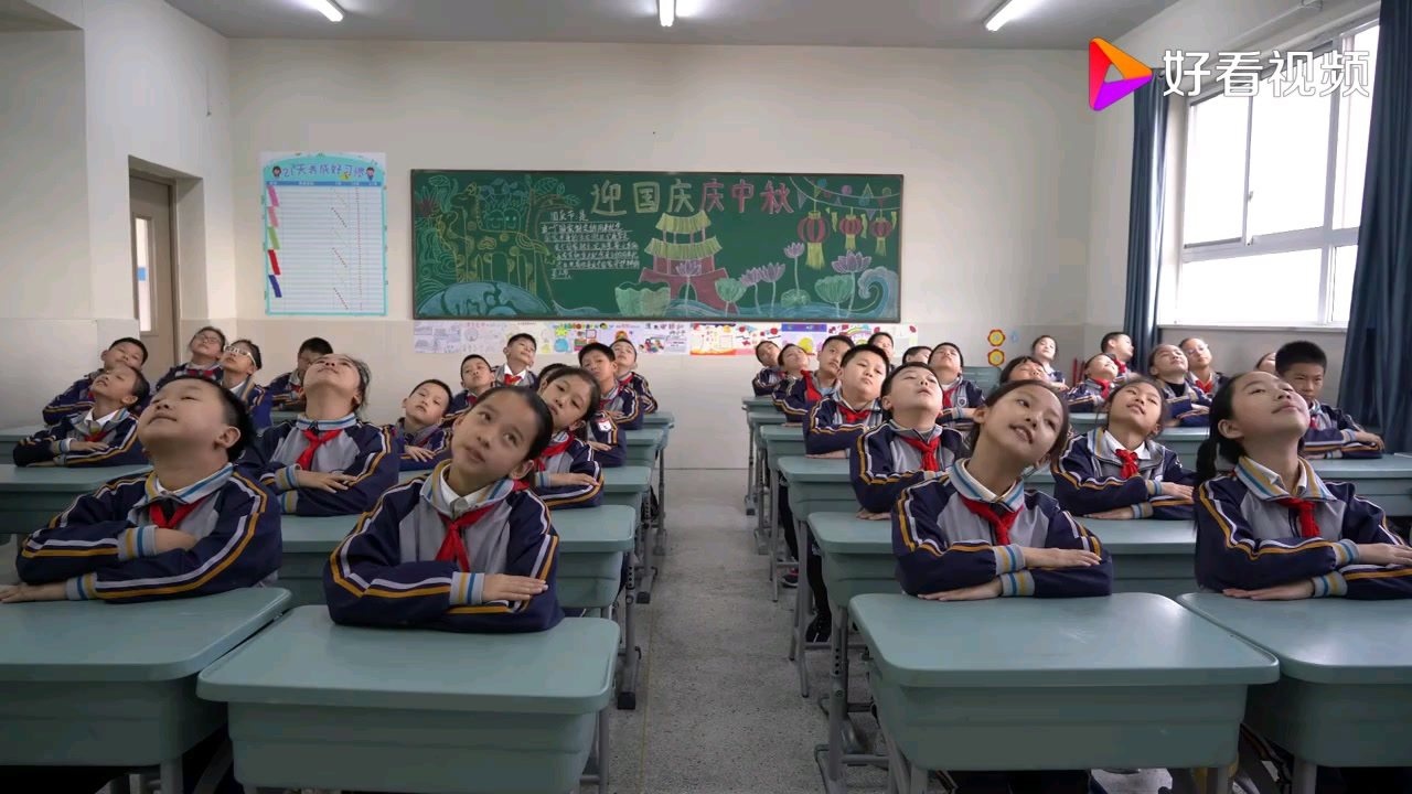 最火课间手势操少年_高清
