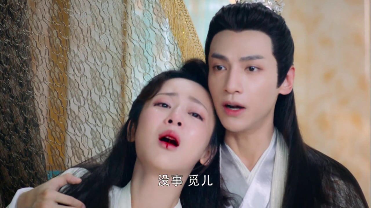 香蜜润玉喂锦觅吃糖锦觅却吐出一大口鲜血杨紫演技真好