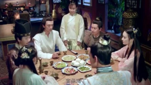 调皮王妃：晴柔一反常态，亲手做了一桌子菜，王爷都惊了！