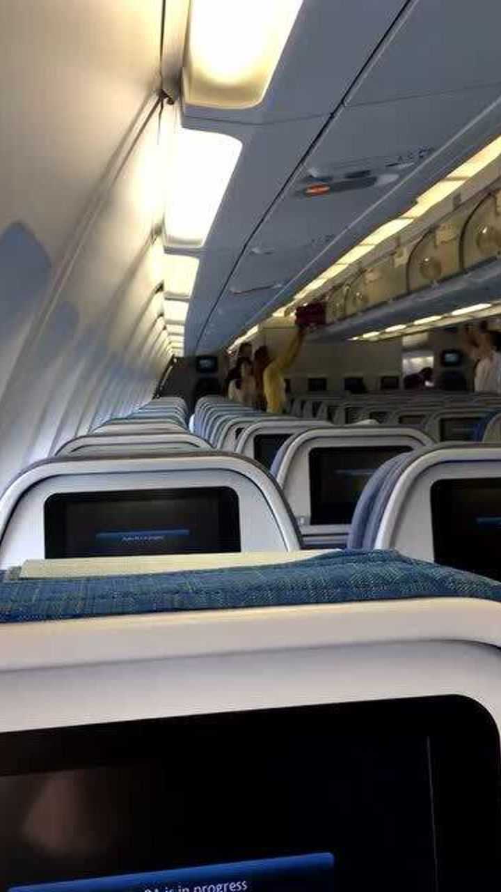 香港港龙航空机舱实拍