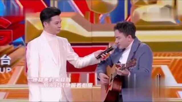 海来阿木上央视演唱《阿果吉曲》唱哭全场