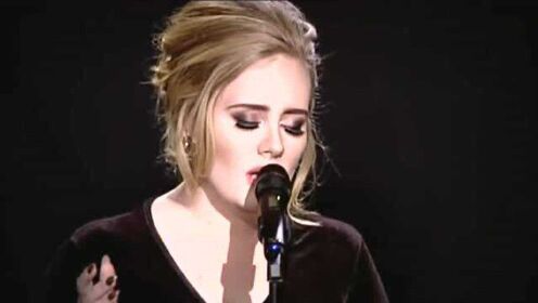Adele开场献唱热单《Hello》，被评为年度最佳歌曲，你绝对听过