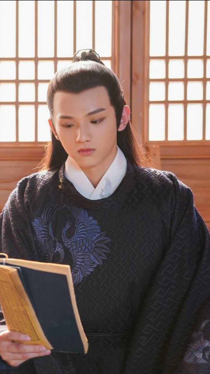 少爷与我的罗曼史英雄救美小晚被追杀言夕挺身而出宛如天神降临