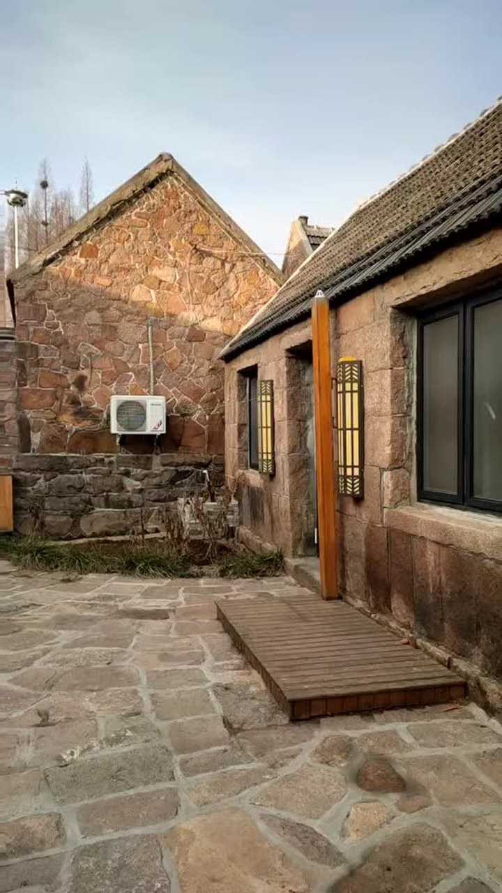 山东威海荣成市石岛牧云庵民宿村