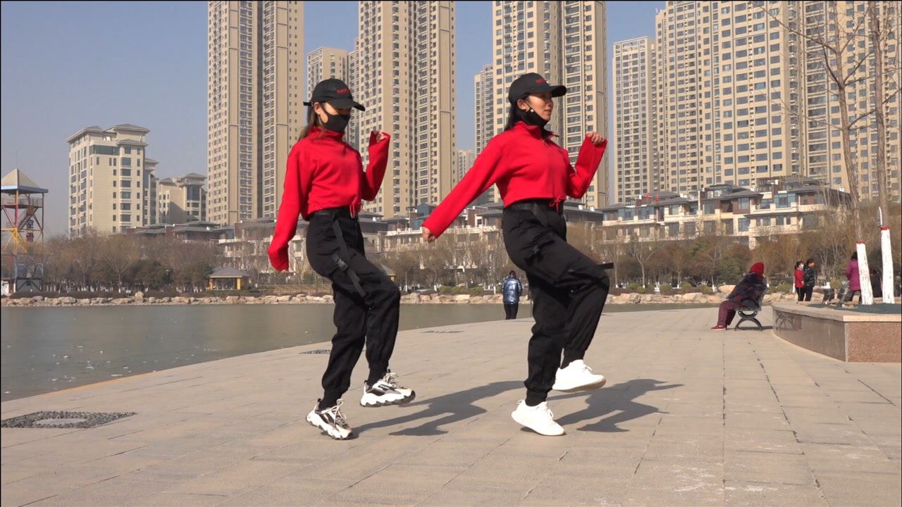 鬼步舞基础步串烧小组合,舞步简单时尚,建议新手每天练习_腾讯视频