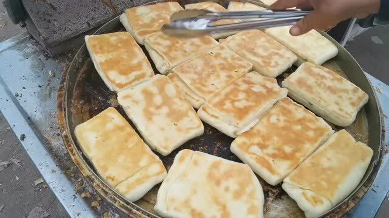 山东平邑大集,99精神炒伙走红网络,手艺不输大厨,炒菜好吃不贵_腾讯