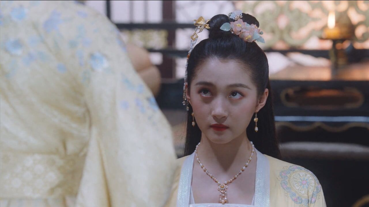 我就是这般女子班婳跪求石飞仙你可是大业第一贵女啊