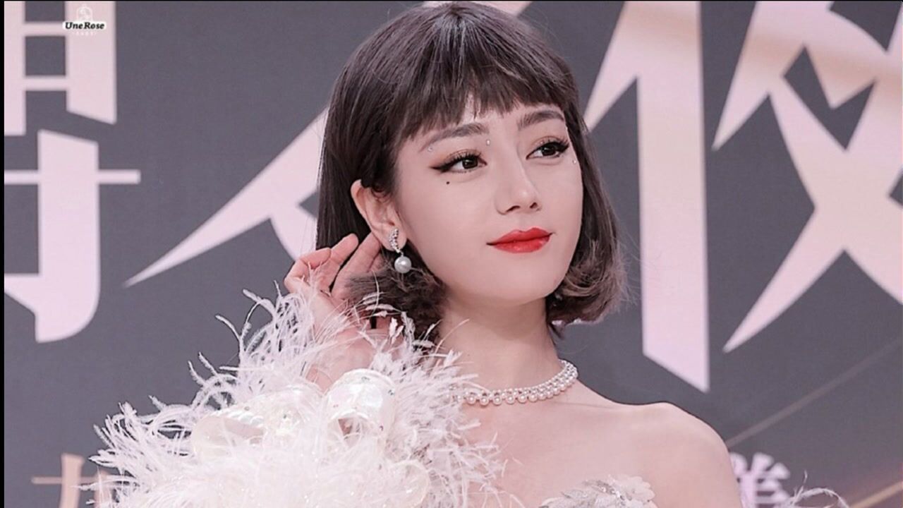 迪丽热巴的红毯造型,真是无话可说!