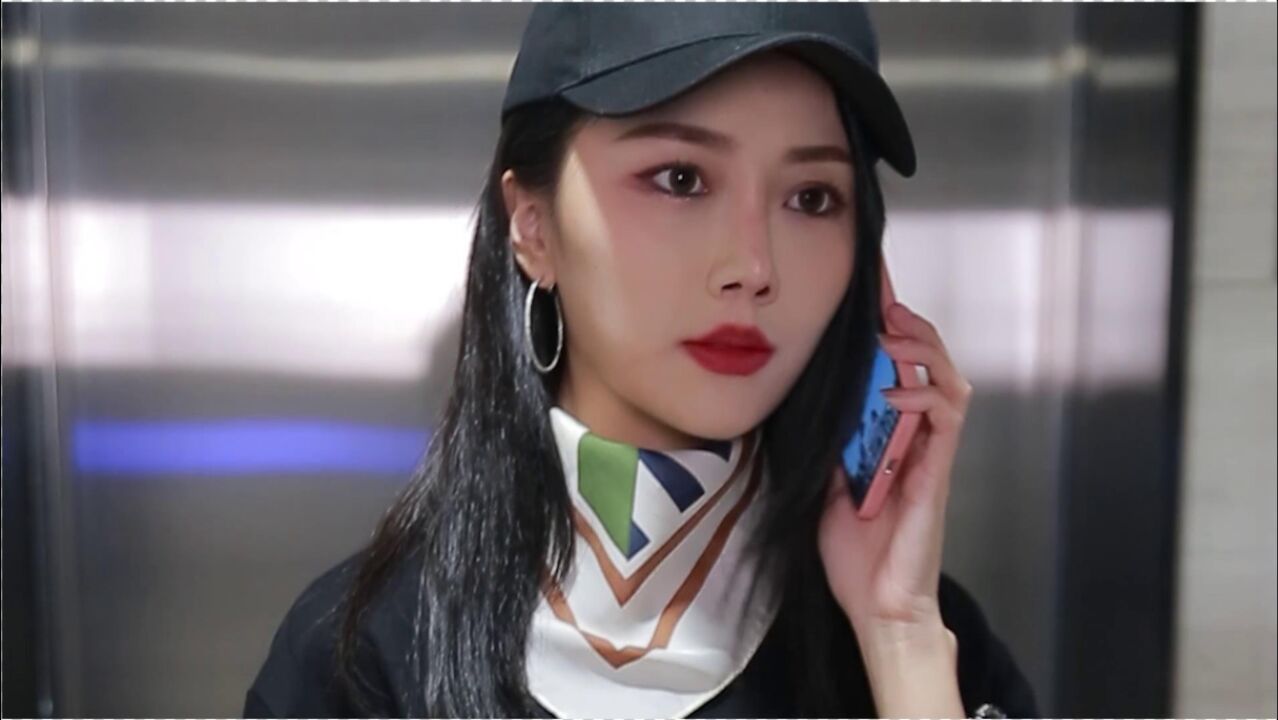美女被坏人迷晕绑架，侦探闺蜜极速追凶！（上集）_高清