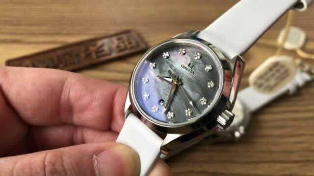 欧米茄SeaMaster 海马系列女表