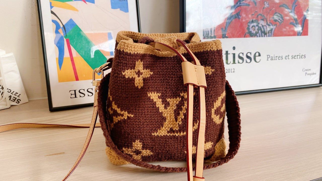 lv手工编织水桶包