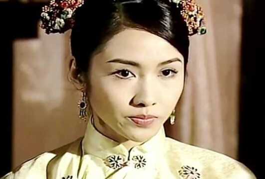 丽莹以为自己可以要挟太医,没想到自己反被戏弄