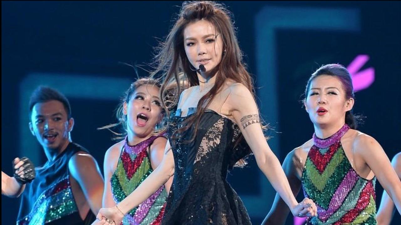 谢金燕 《练舞功》_腾讯视频