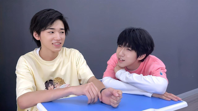 宋亚轩对贺峻霖的现印象是什么小宋非常的闷骚跟我差不多