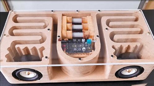 自制功能强大的低音炮蓝牙音箱,功率可达100瓦,造型真气派