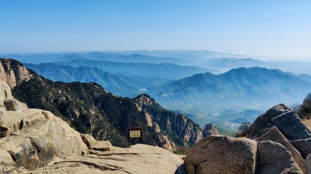 山东泰山:会当凌绝顶 一览众山小