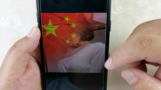 热门的“渐变半透明国旗头像”,制作很简单,1分钟教会你