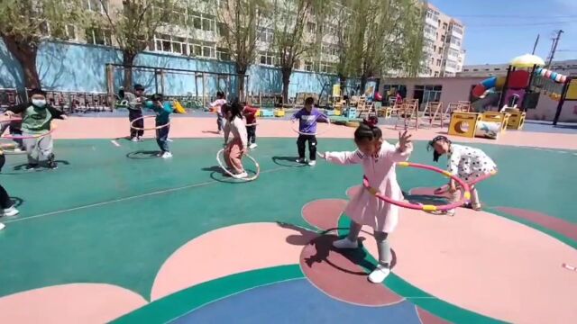 红旗幼儿园户外技能练习