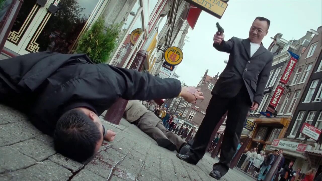 古惑仔:黑老大刚出门,不料遇仇家报复,幕后黑手竟是笑面虎