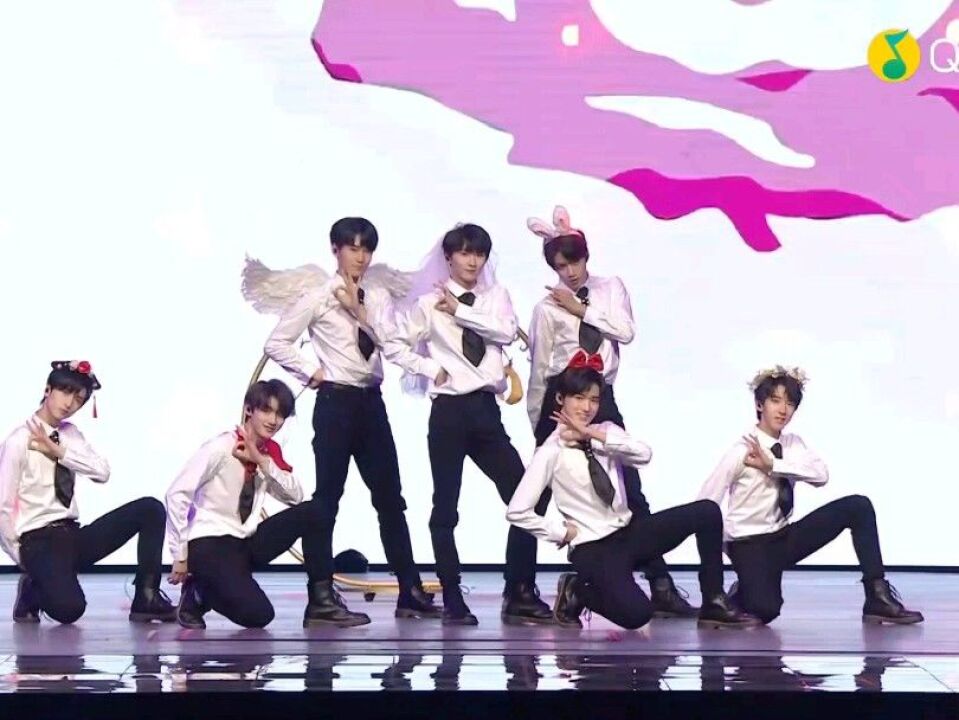 来看帅哥跳女团舞哦耶 #时代少年团 #马嘉祺 #丁程鑫 #宋亚轩 #刘耀文