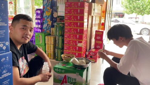 特殊情况特殊过嘛,猜猜他几岁重庆果子姐在香港hk2022-07