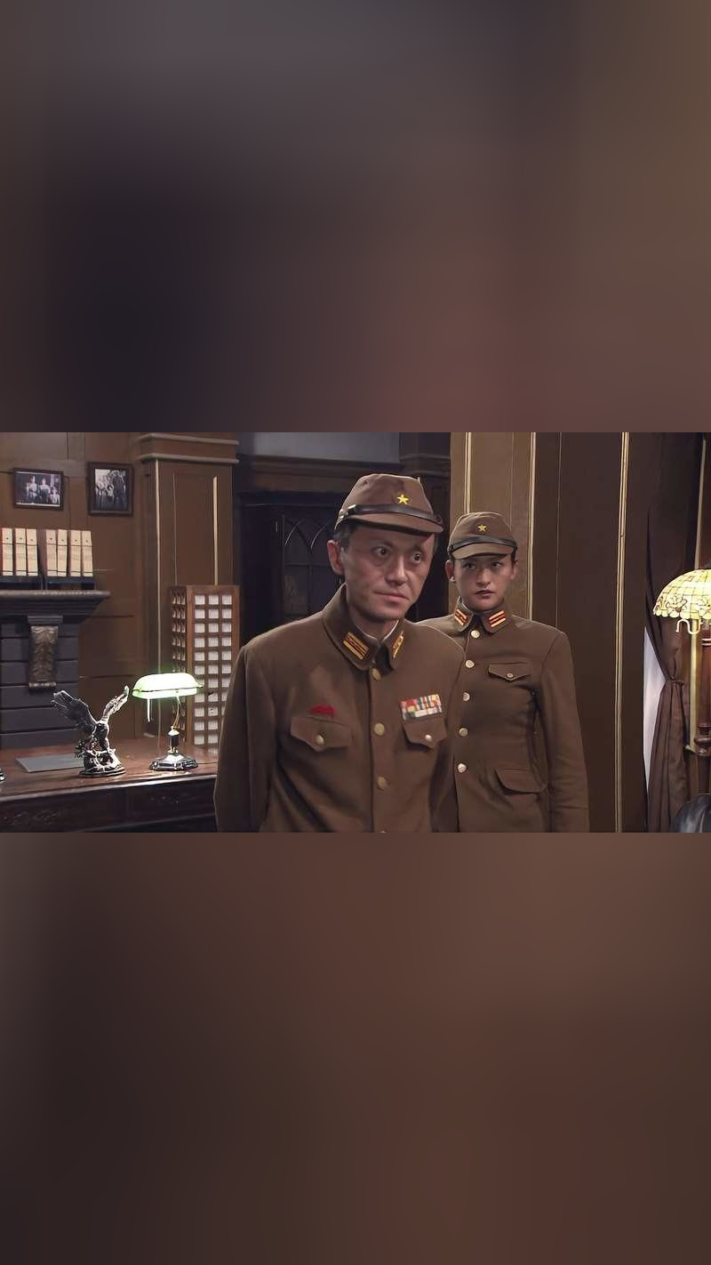 神枪:张响负伤,中尉竟要派兵巡山,张响这下危险了战争片