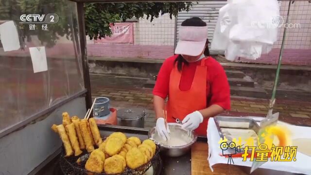 炸千子的备料十分复杂,每个步骤都是手工完成