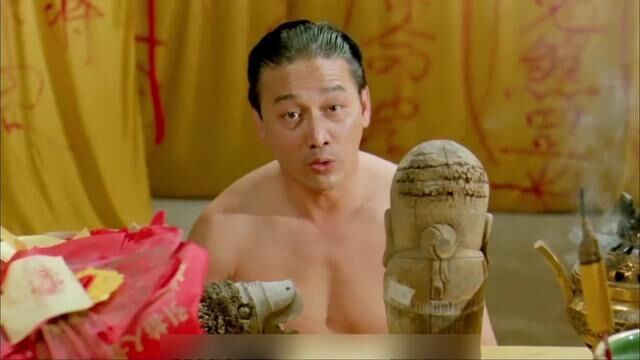 《艳降勾魂》3/3,风月皇帝曹查理的经典之作,无数男性网友当年的启蒙之作#电影 #影视解说 #经典港片