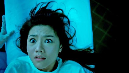 女人医院产子，看到孩子，医生却满脸恐惧，香港恐怖电影
