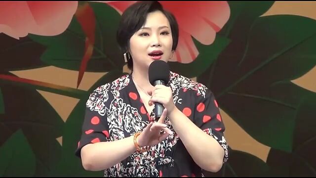 天津青衣马君演唱《锁麟囊》选段