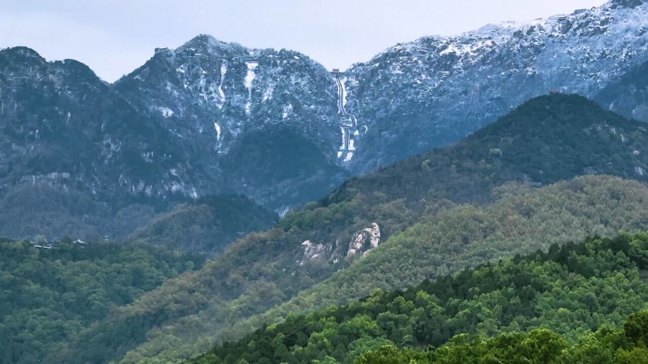 诗画山东|远山素裹 近峰叠翠 航拍雪后泰山巍峨壮美