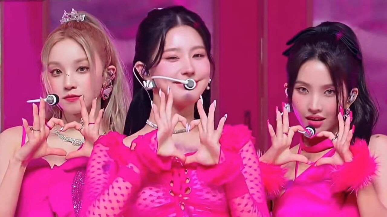 新曲首打歌舞台！230518(G)I-DLE《QueenCard》现场版中韩双字_高清