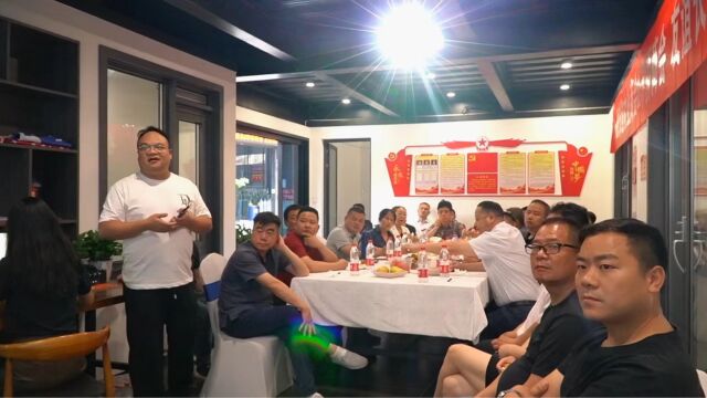 张家界市建材业商会与市侨商会增进交流 共谋发展