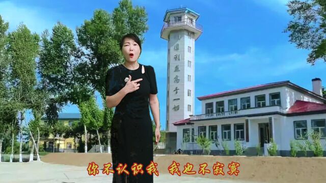 军旅歌曲《军人本色》,唱出军人独有的灵魂气质,向人民子弟兵致敬