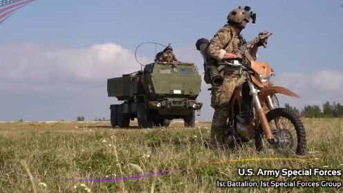 绿色贝雷帽骑战术越野车-美国陆军特种部队