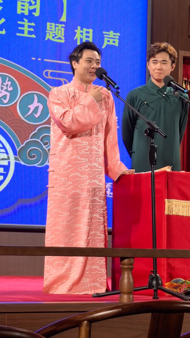 武夷山【相声新势力】剧场常驻演员:辛杰,李展杰.