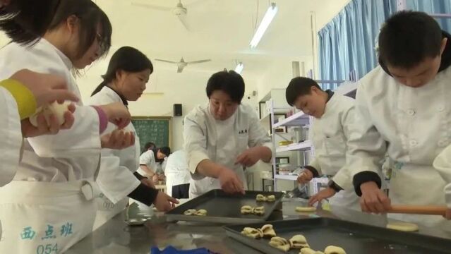 【学思想 强党性 重实践 建新功】华州区职业教育中心:打造特色职业教育 成就学生精彩人生