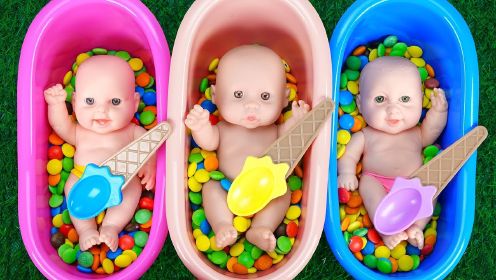 小宝宝最喜欢的巧克力豆沐浴玩具，益智游戏开发孩子的创意思维